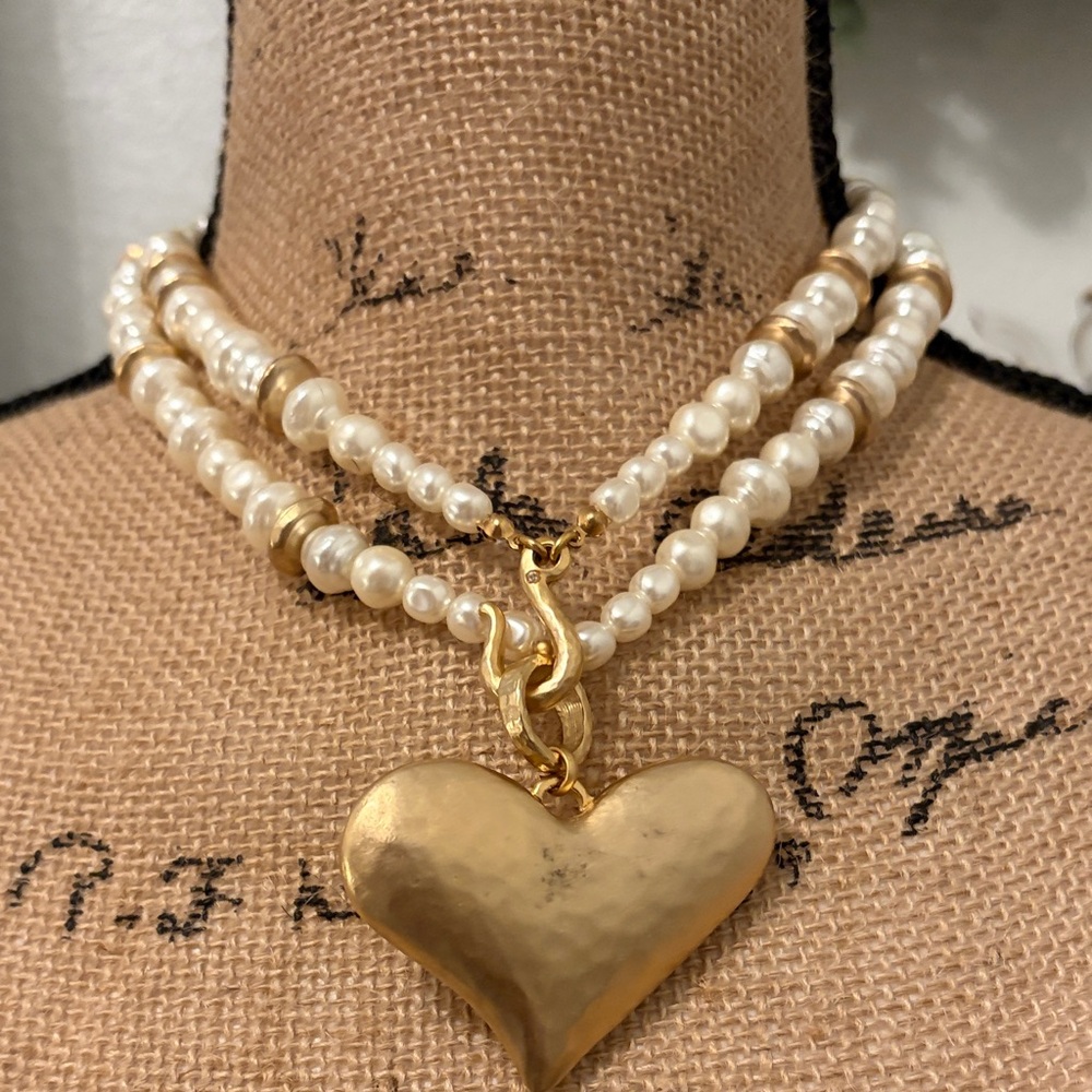 Gold Heart Pendant Pearl Necklace19”